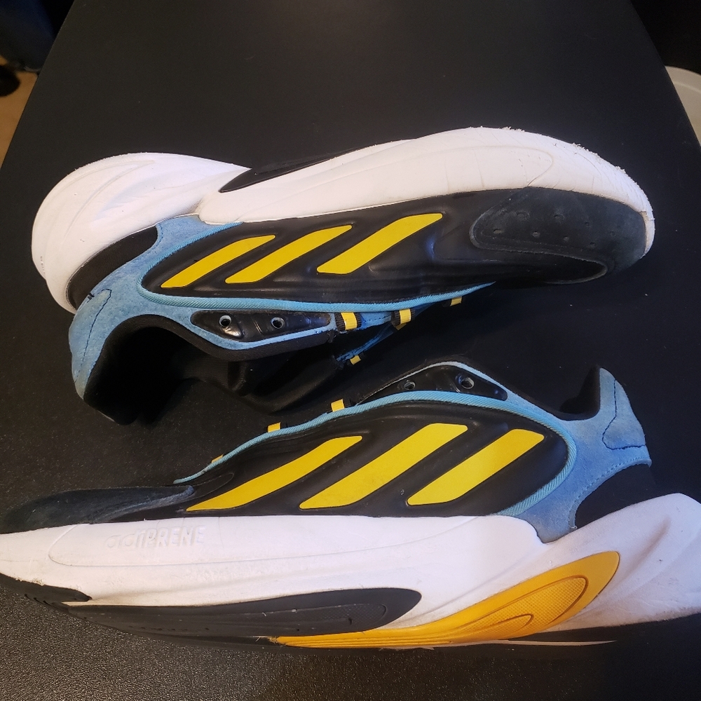 Adidas Ozelia Sneakers Men’s 9.5 Black Yellow Blue Chunky Athletic Shoes